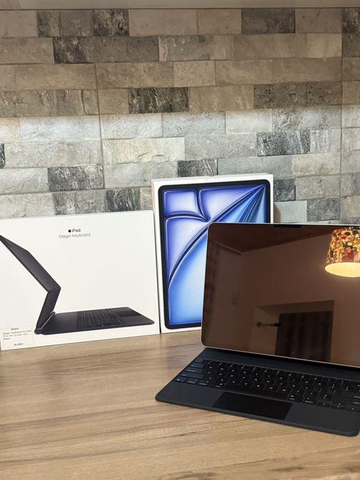 iPad Air 13” M3 (Wi-Fi + Cellular)