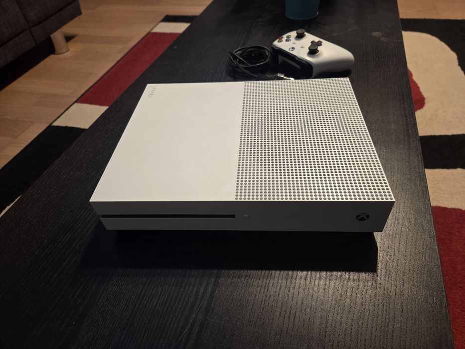 Xbox one s 512gb cu 1 controller
