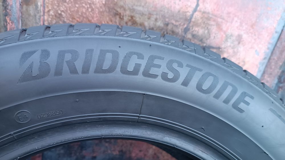 195/65/15 Bridgestone Дот 3923