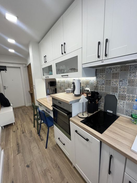 Дава се под наем Тристаен апартамент в София, Център - 45 кв.м за 1000 € - Снимка #3