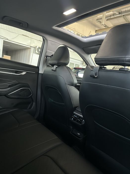 Geely Emgrand Flagship 2024