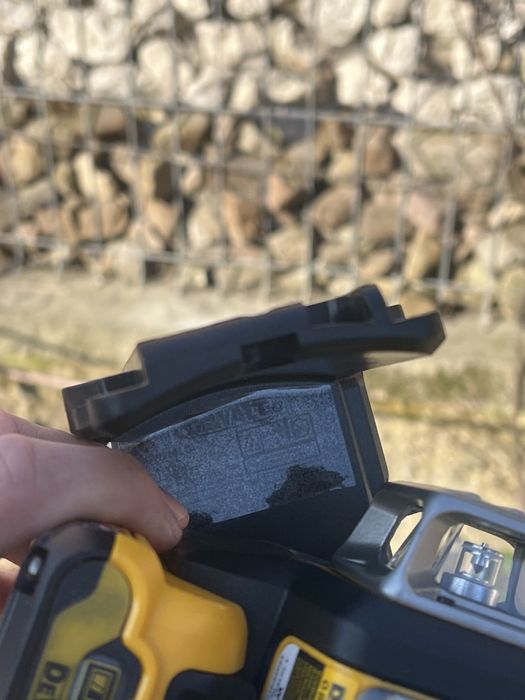 Laser DeWalt linii verzi nou