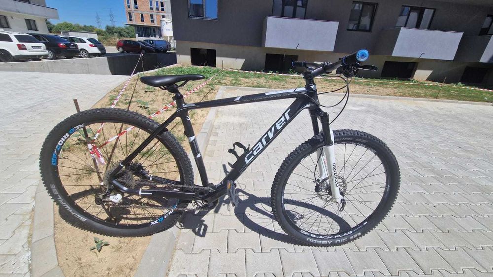 Bicicleta full carbon