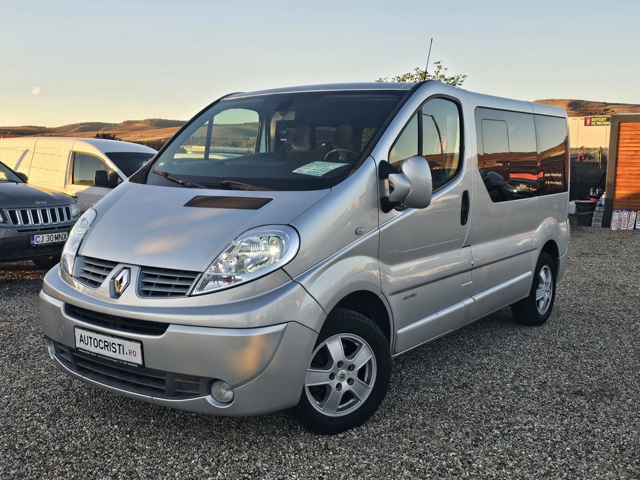 RENAULT Trafic 2013 — imagine 1
