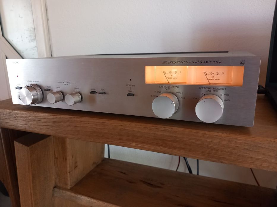 Amplificator stereo vintage Philips 305 (22AH305) – VU-metre iluminate, funcțional