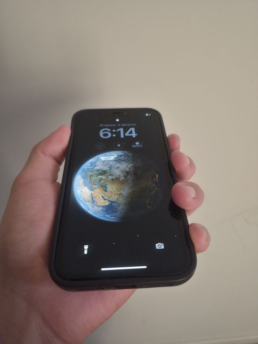 Iphone 11 , в отличном состоянии