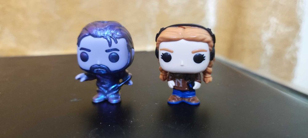 Stranger things Kinder Joy. Фигурки.