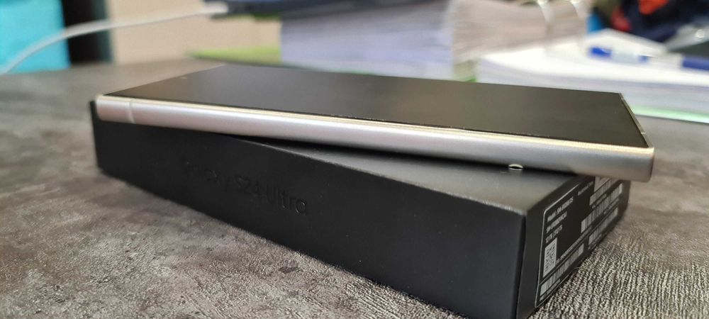 Продам Samsung S24 Ultra 512Gb