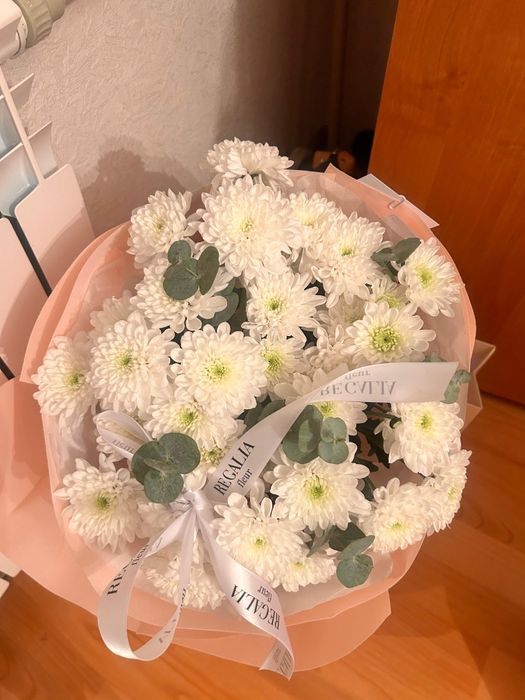 Цветы свежие получил 9 марта