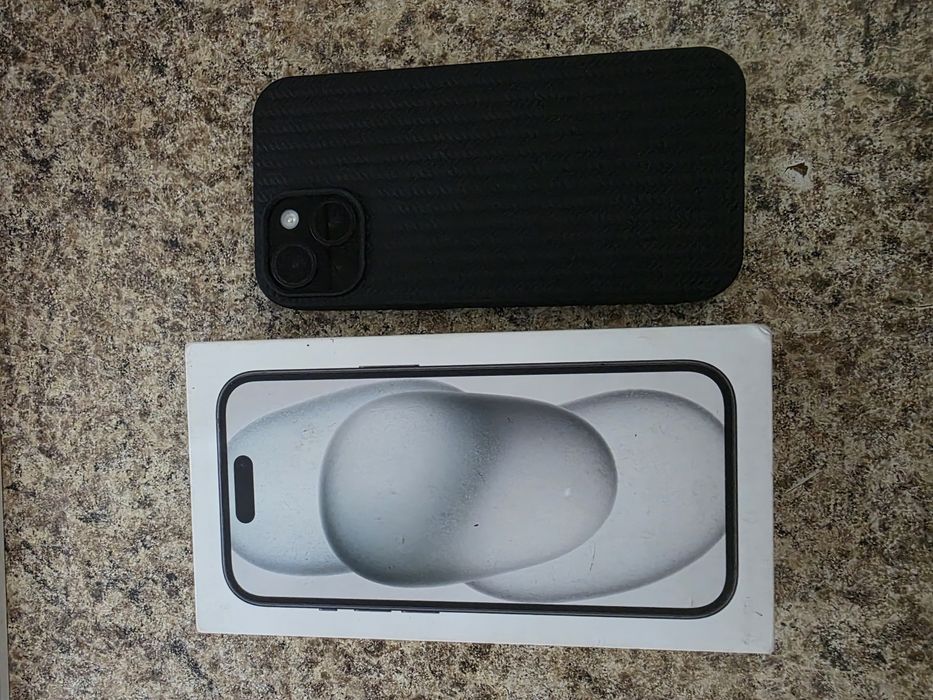 IPhone 15  black