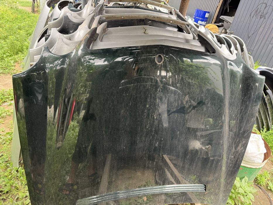 Капот на Марседес бенз w210