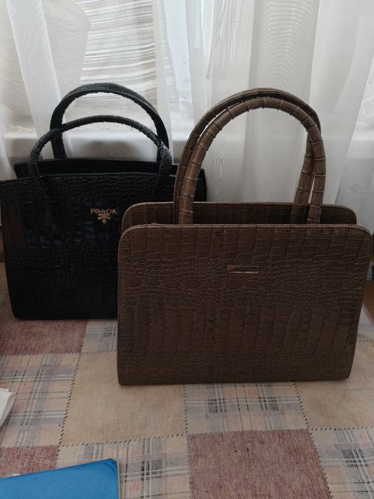 Сумки новые лакированные для учительницы