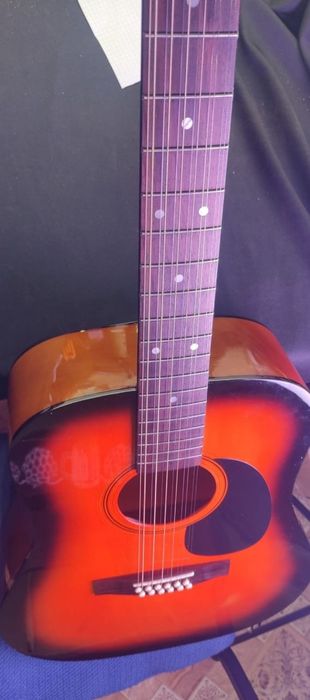 Гитара 12 струнная