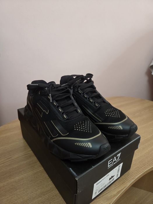 Adidași Armani EA7