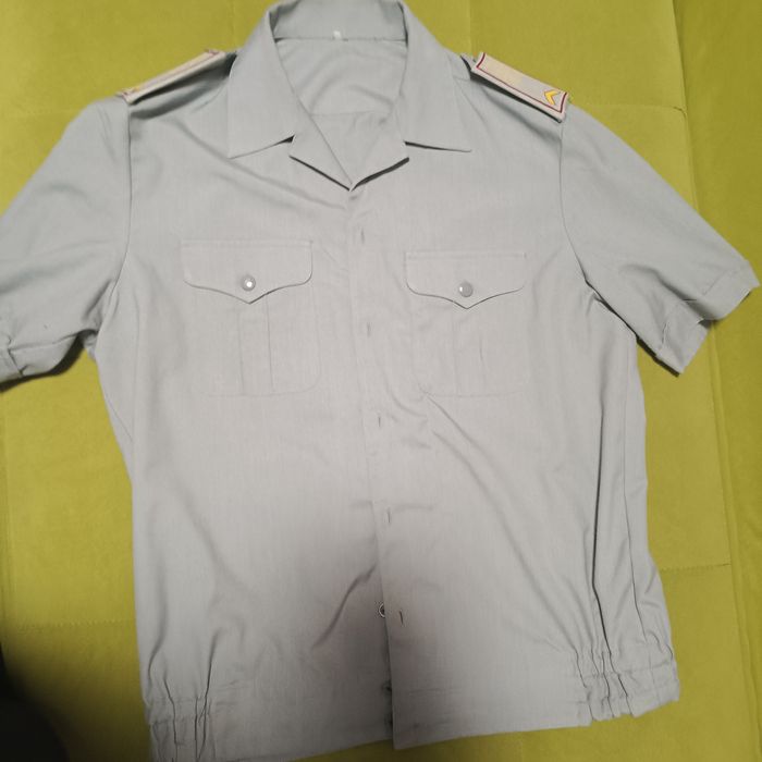 Продам рубашки военные цвета полыни