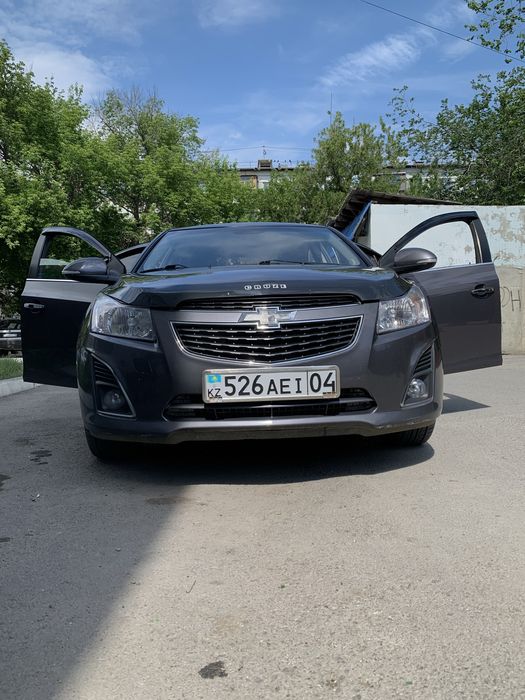Продам Shevrolet Cruze 2013 год