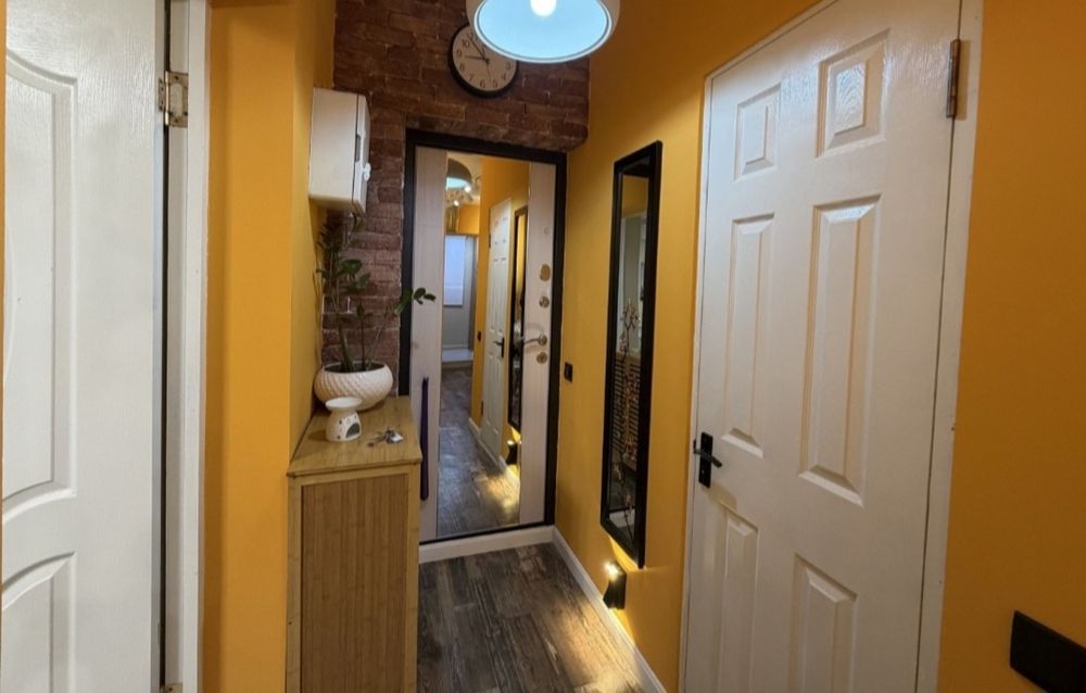 Метро Ойбек, 28кв², 1/4/4, ипотека, евроремонт, (Шерали  116652)