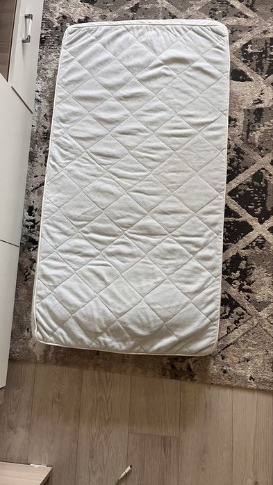 Матрас с наматрасником