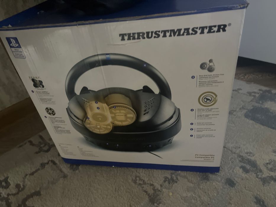 Игровой руль трастмастер 300рс