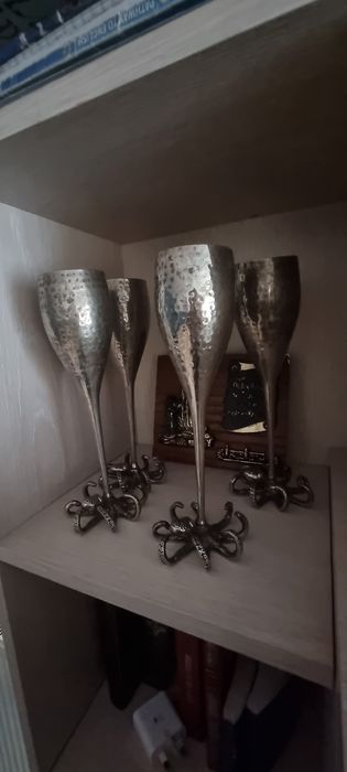 Se vinde la cei interesați!