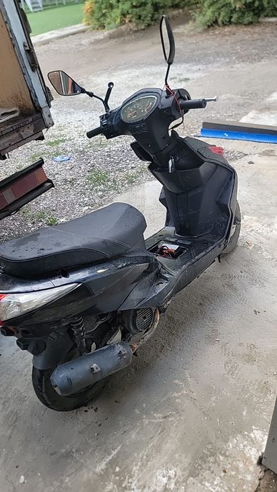 Скутер м8 продам