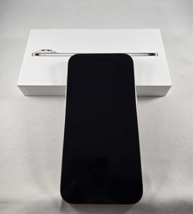 iPhone 17 Air • GOLD • NOu • 256 GB • 100% Bateria • Garantie