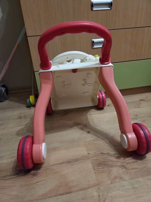 бебешка проходилка - walker