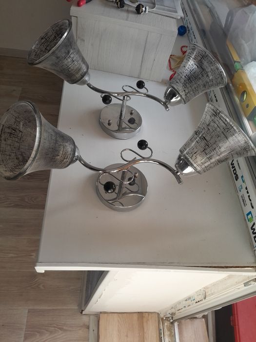 Продам  люстры  2 шт