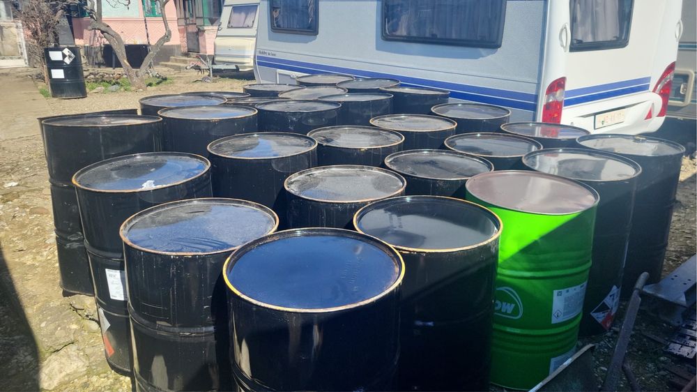 Vand butoi tabla,butoaie tabla  200 litri