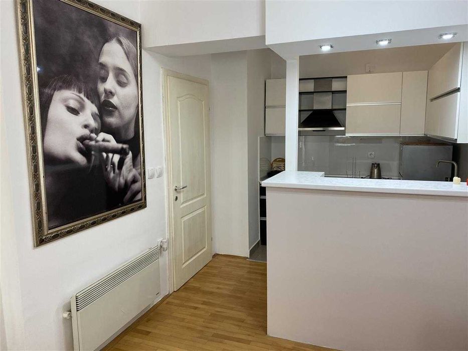 Дава се под наем Двустаен апартамент в София, Зона Б-5 - 70 кв.м за 663 € - Снимка #2