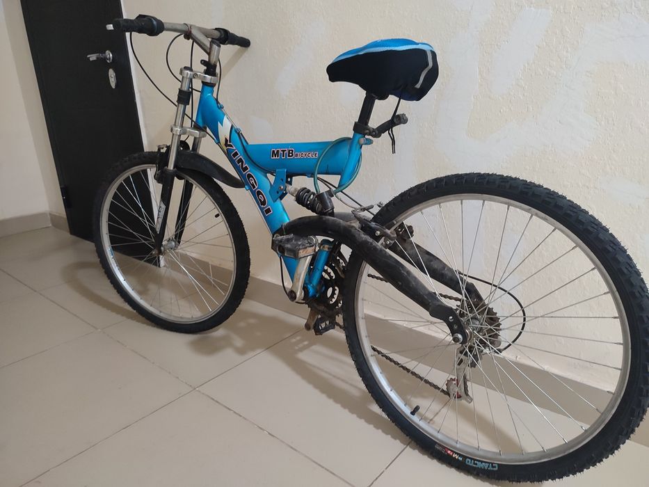 Продам спортивный велосипед.