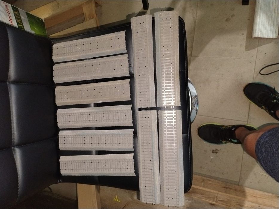 Terasament șine Roco Line machetă trenuleț electric HO cale ferată