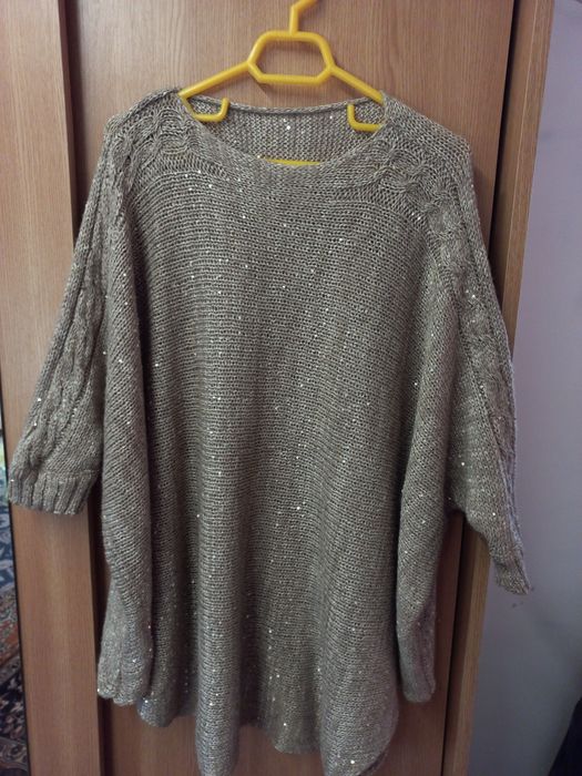 Pulover tricotat larg