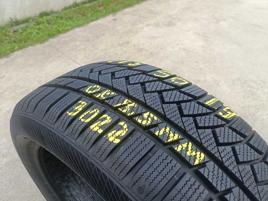 O anvelopa iarna 215 50 19 continental wintercontact TS 850P cu 8,5 mm