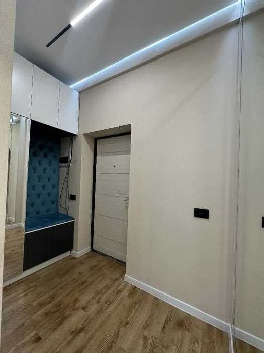 Сдаётся Элитное кв Ц-2 Рынок Алайский 2/5/8 ро-н Мирзо-Улугбекский