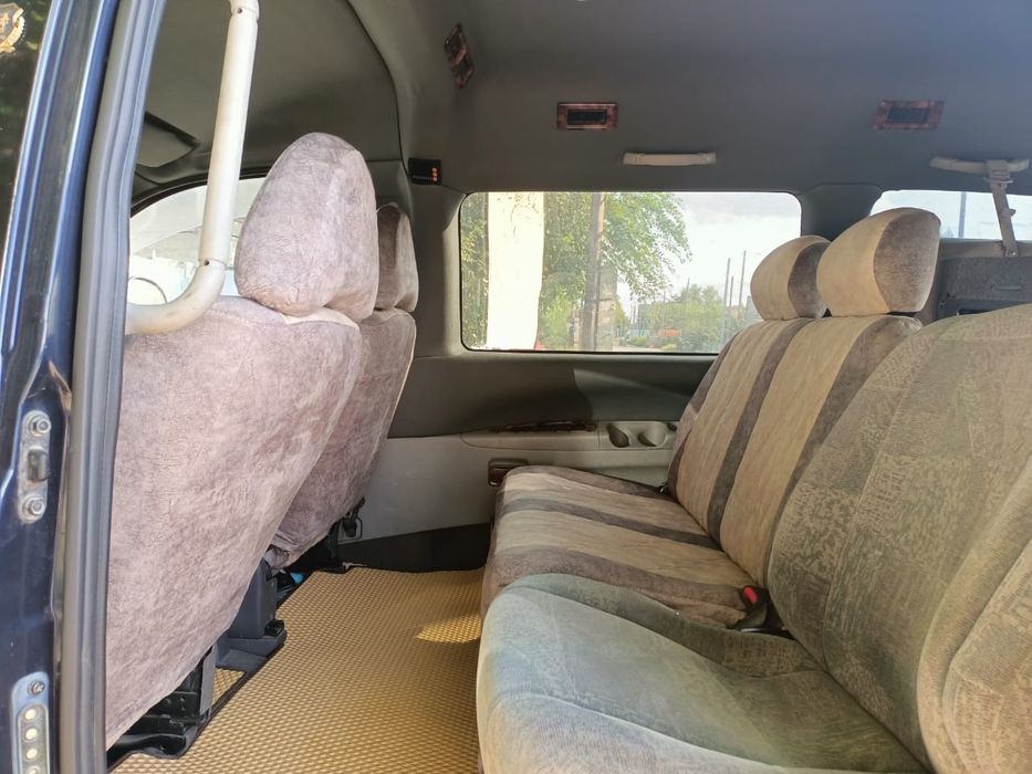 Продам Митсубиси Делику