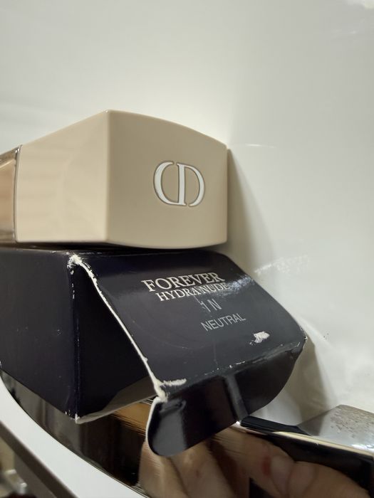 Dior Forever Hydra Nude N1 Neutral фон дьо тен флуид