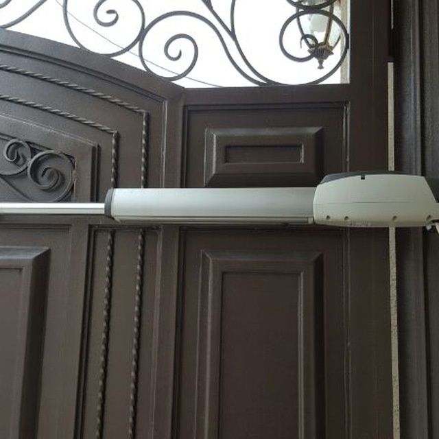 Автоматика на Распашные Ворота.Любых размеров.