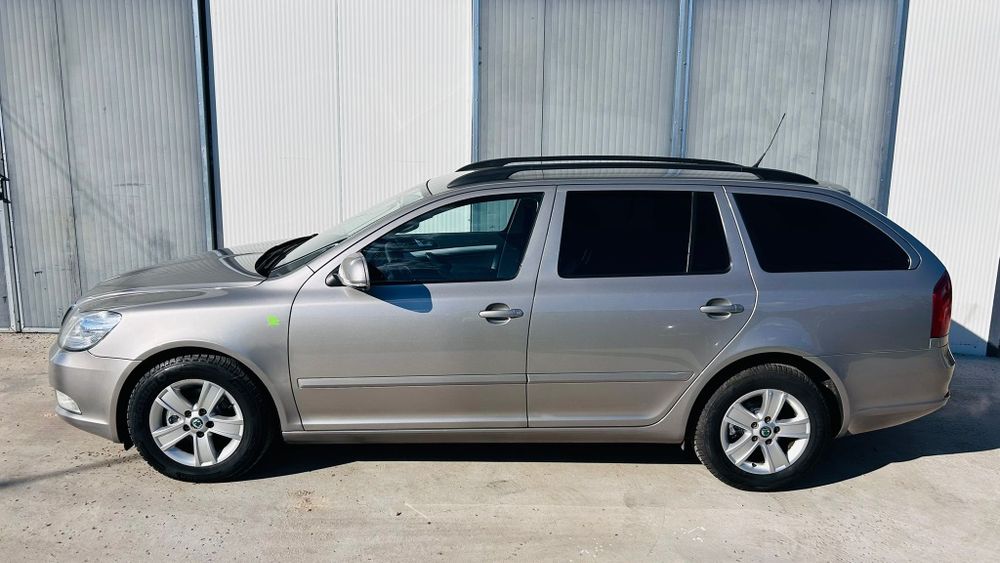 SKODA Octavia 2011 — imagine 38
