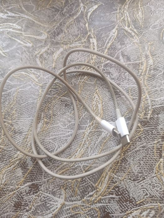 Iphone Zaryadka + aipods