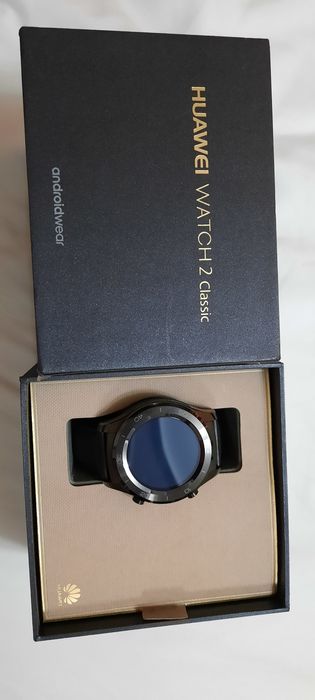 Продаю смарт часы НЕ РАБОЧЕМ СОСТОЯНИИ от фирмы Huawei watch 2 classic