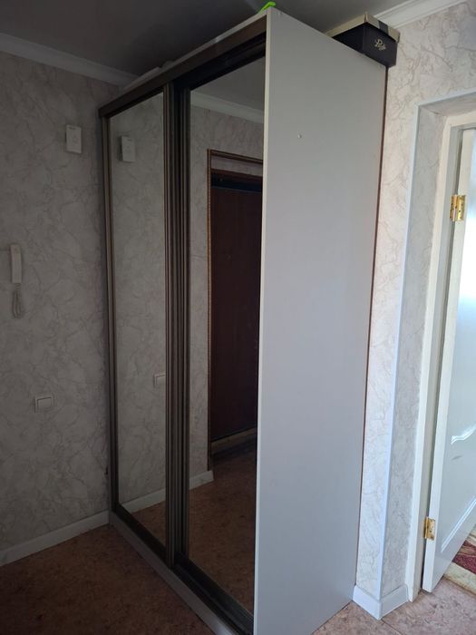 Продам шкаф купе