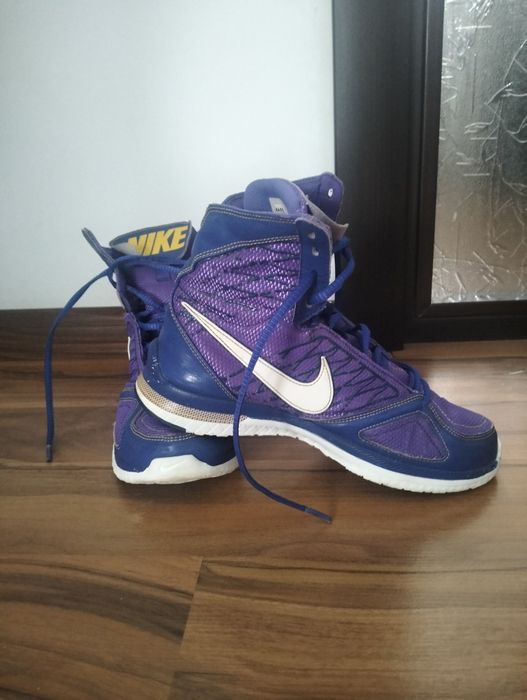 Bascheți , adidași Nike mărime 36.5