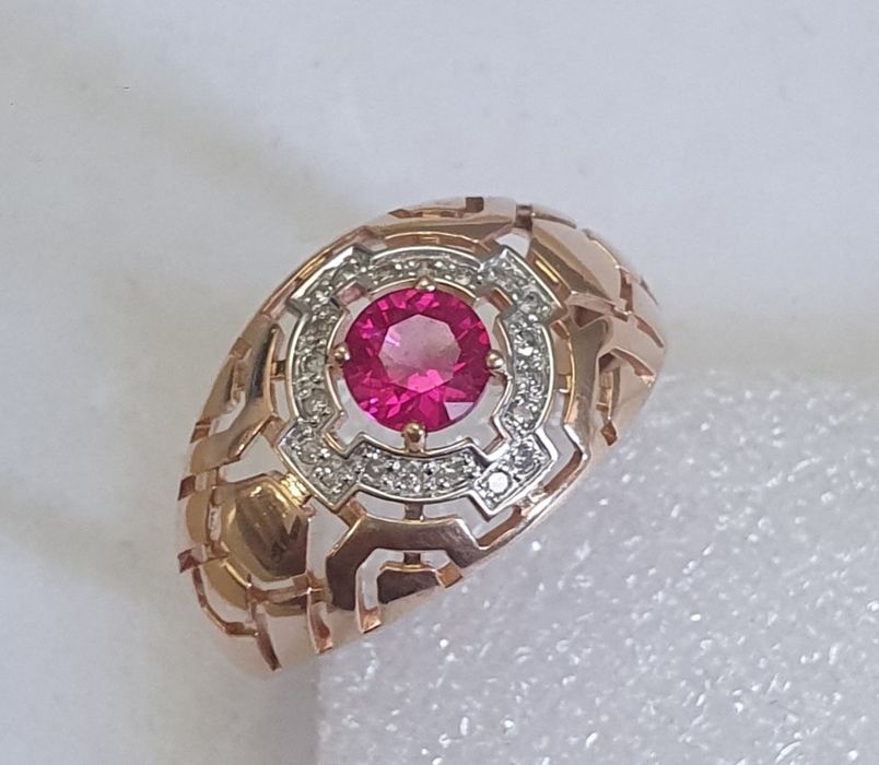 Бриллиантик    золотой.