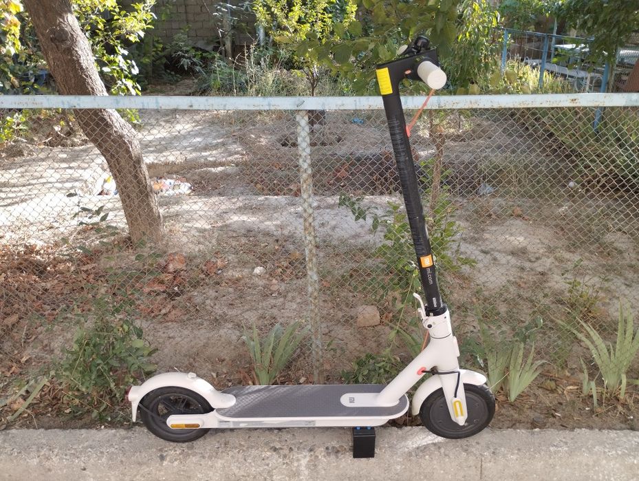 Электросамокат Mi Electric Scooter 3