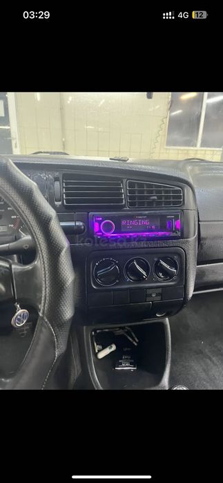 Volkswagen Vento 1.8