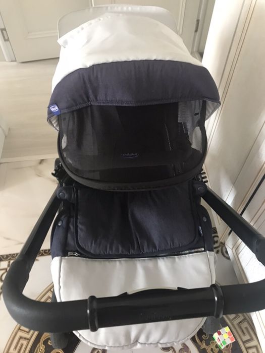 Срочно продам коляску Chicco Urban 2 in 1