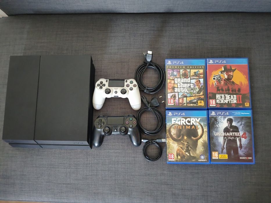PS4 player edition + 2 controllere + 4 jocuri originale – pachet complet