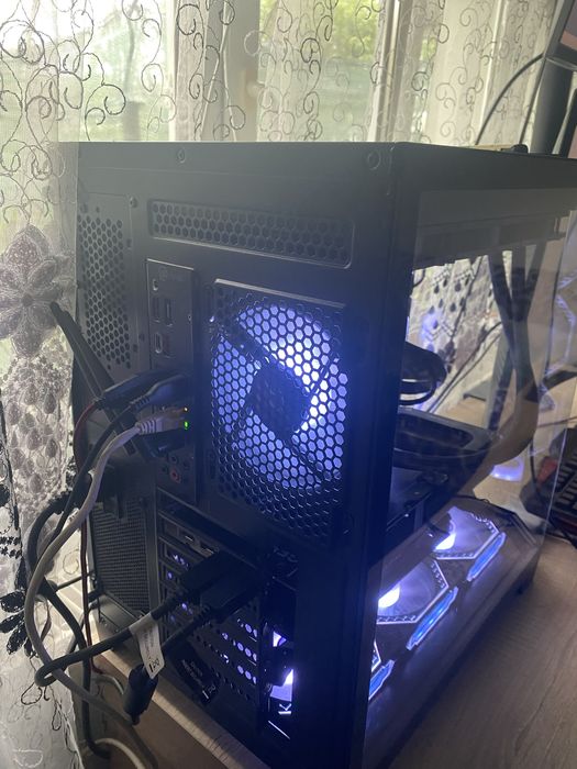 System gaming complet high-end ryzen 7 7800x3d rtx 5070 12gb 32gb ram 6000mhz / monitor 32 inchi 2k 165hz etc. !URGENT!