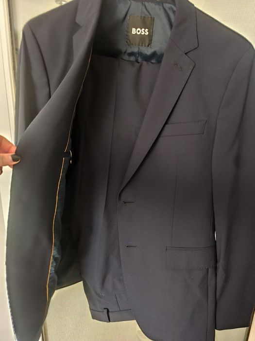 Costum Hugo Boss